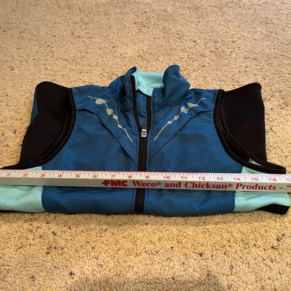 Sporthill lightweight running vest size small - Picture 4 of 8